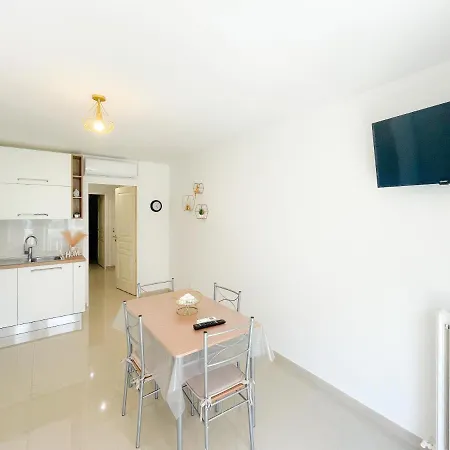 Apartament Bh - Lenval - Ac, Wifi, 5 Pers *